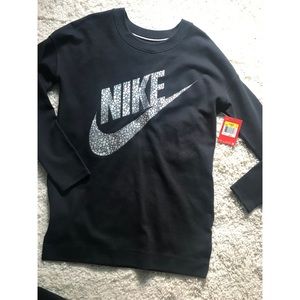 Long Nike crew neck sweater